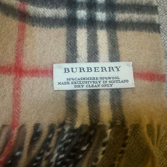 BURBERRY Check cashmere/wool scarf - Picture 3 of 4